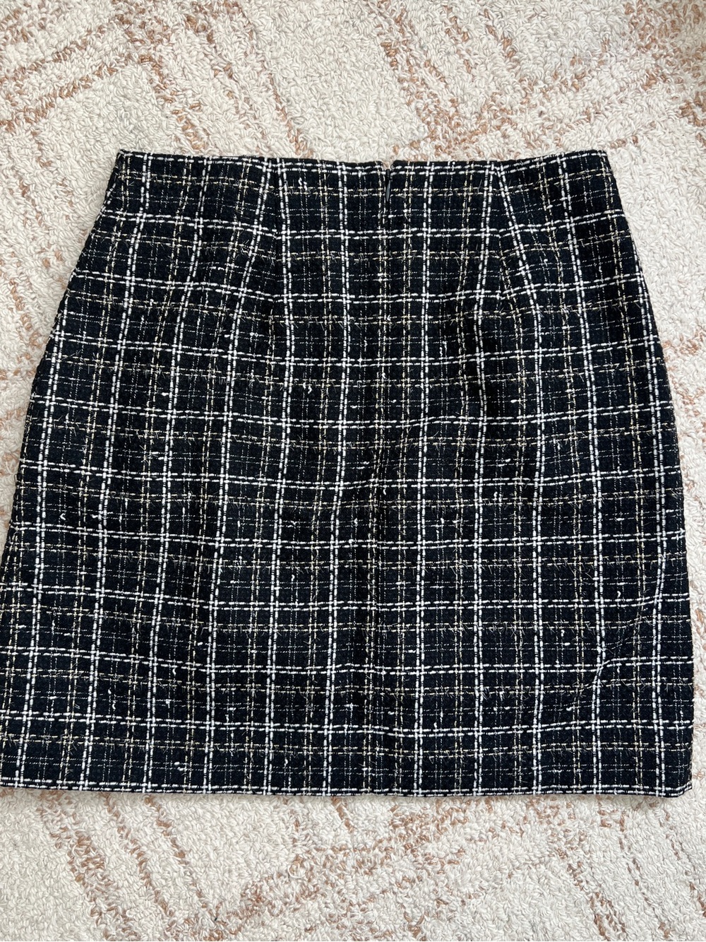 NWT LOFT Black & White Plaid Tweed Mini Skirt - Picture 2 of 2